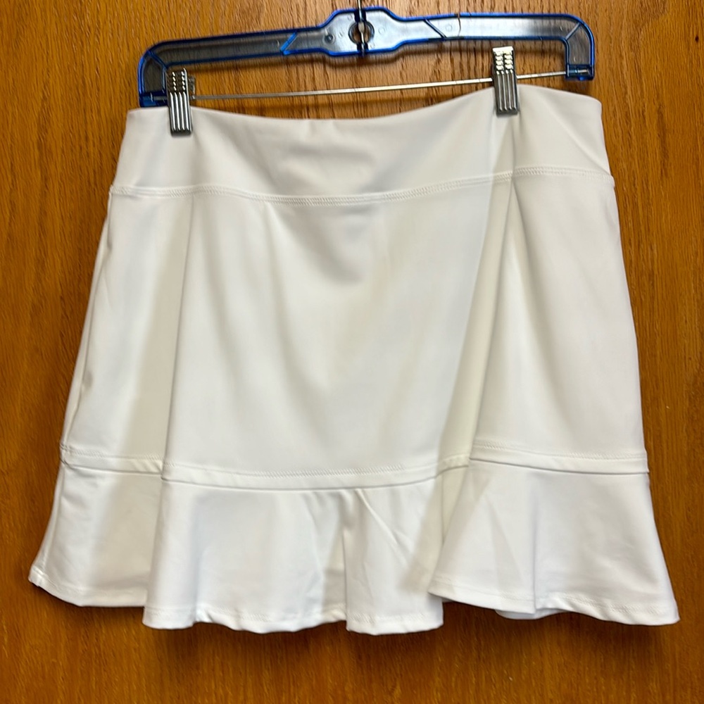 New! With tags Tommy Bahama golf skort!! Size L